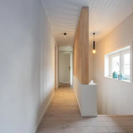 Maison Edith - + Box Vila *