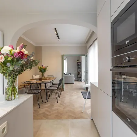 Maison Edith - + Box Vila *