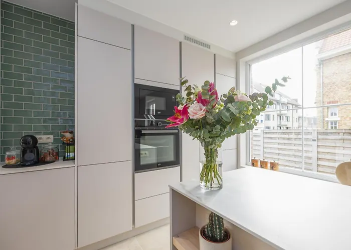 Maison Edith - Box *